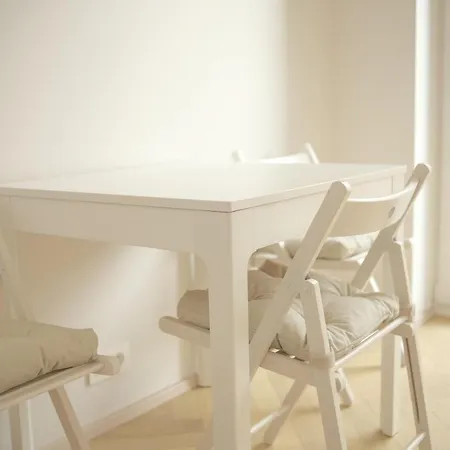 Vacation Apartment *